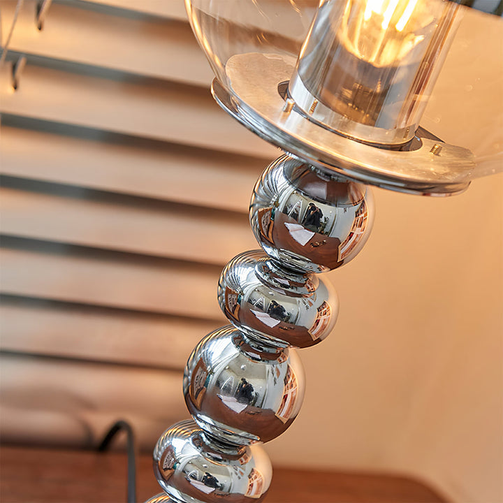 MirrorGlow – Minimalistisk Chrome Bordlampe
