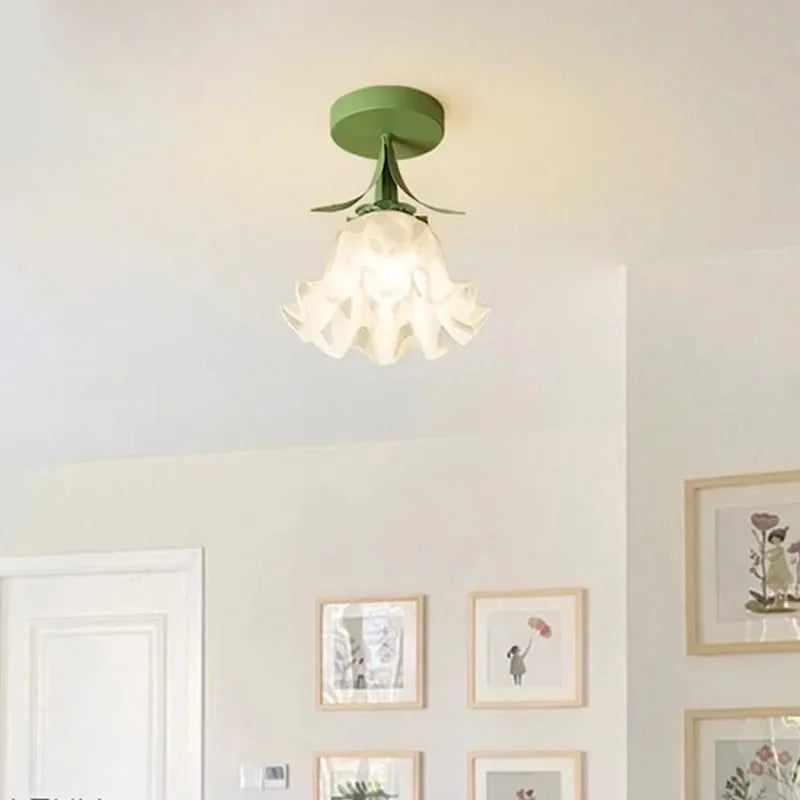 Moderne loftlampe med elegant design