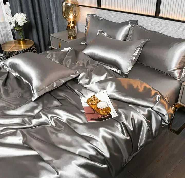 SatinLuxe Dynecover - Luksuriøst Satin Dynecover til Dit Soveværelse