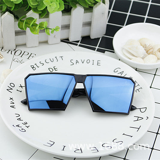 Kvinders Mode Sport Solbriller med Firkantet Ramme og Spejlende Linser