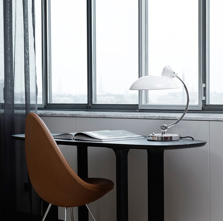 Bauhaus KI Classic Bordlampe Replica