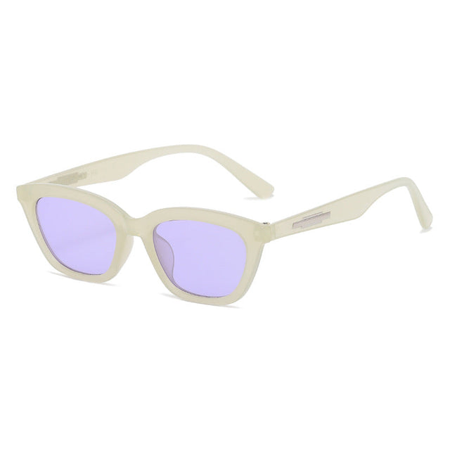 Kvinders fashionable Cat-Eye solbriller med transparent stel og spejlede linser