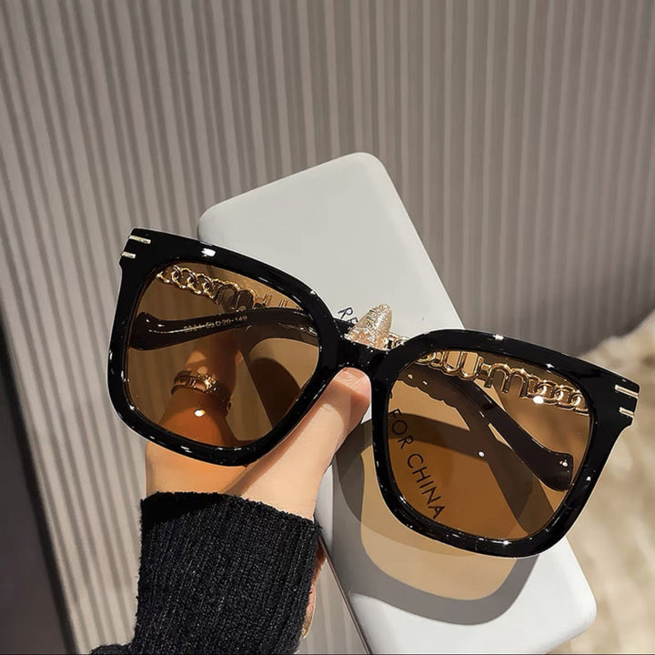 Dame Designer Solbriller med Elegant Metalramme og Spejl Linser