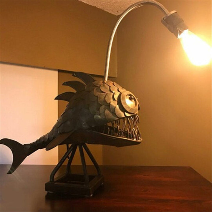 Retro Bordlampe Anglerfish Lys med Fleksibel Lampetop Kunstneriske Bordlamper til Hjem Bar Café Hjem Kunst Dekorative Ornamenter
