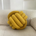 Knot Pude