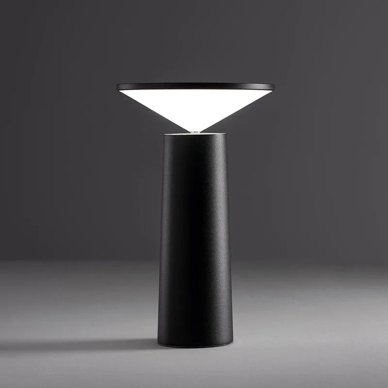 – Moderne Touch Bordlampe med USB