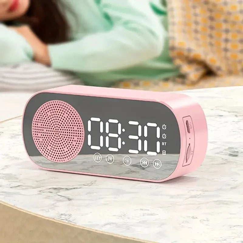 Digital Vækkeur med Bluetooth Højttaler &amp; FM Radio
