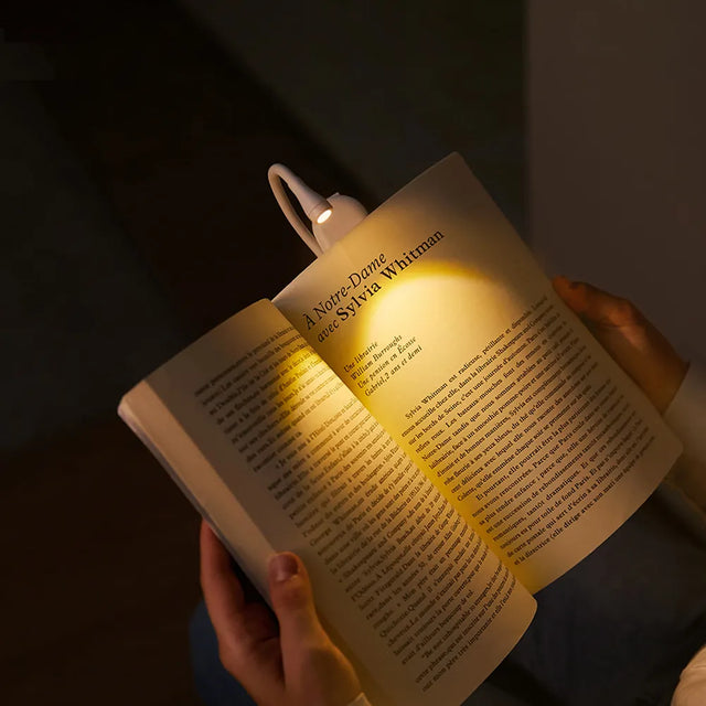Mini Boglys - Bærbart Klemme-Natlys med USB-Opladning, Dæmpbar LED til Soveværelse, Øjenbeskyttelse og Camping - 360° Flip Klemme Boglampe