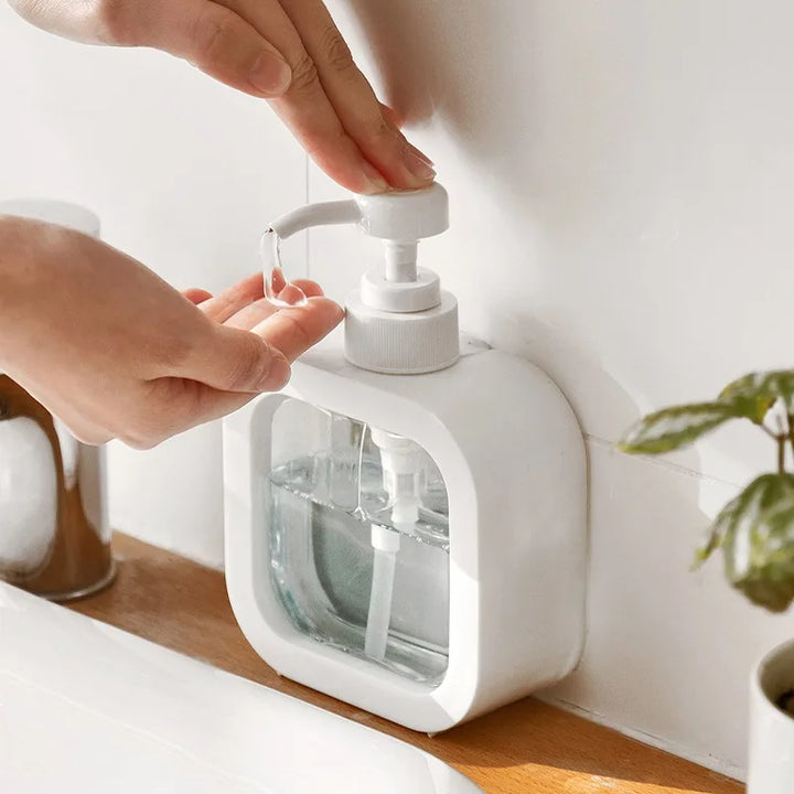 SkandiPure Sæbe Dispenser – Minimalistisk Nordisk Design til Moderne Rum