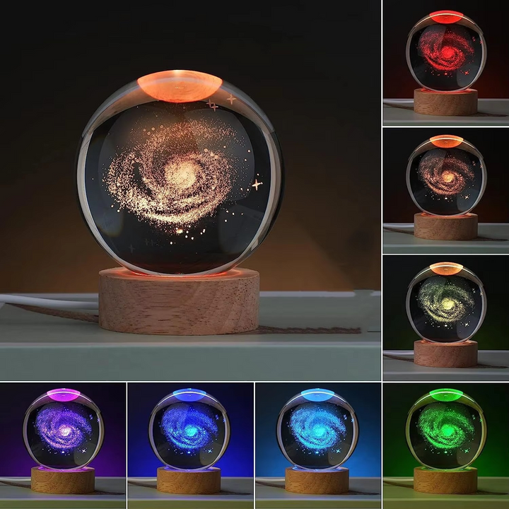 2.36 tommer RGB Krystal Kugle Nattelys med Mælkevej og Måne - Kosmos-Inspireret Natbord Dekoration