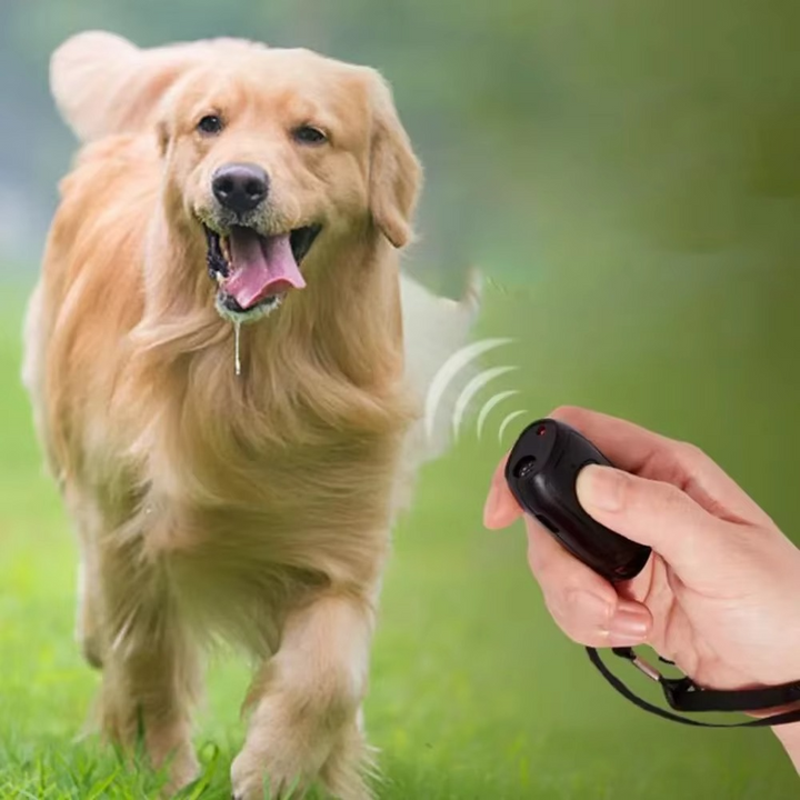 Ultralyd Mini Hund Repeller og Anti-Barking Træningsenhed med LED Lys