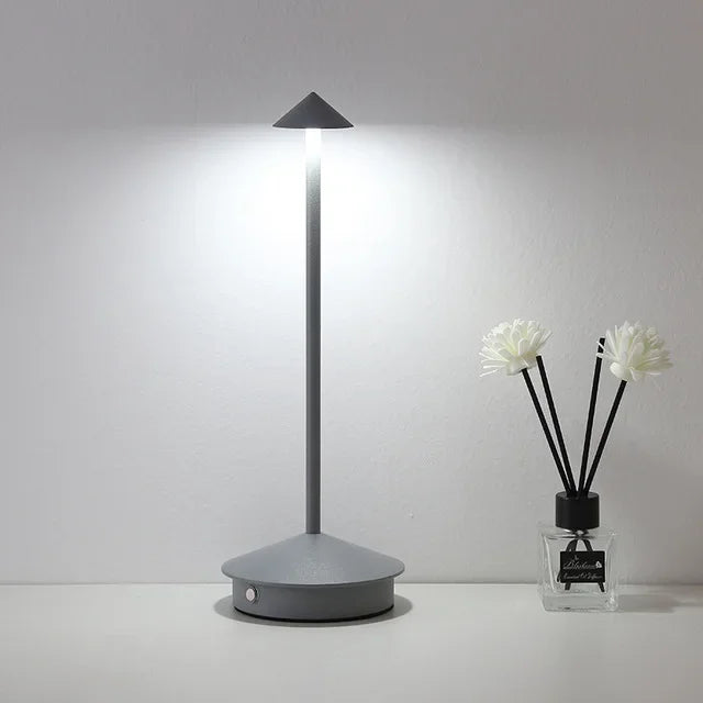 Genopladelig Bordlampe Kreativ Spisestue Touch Led Hotel Bar Kaffe Pina Pro Bordlampe Dekorativ Skrivebordslampe