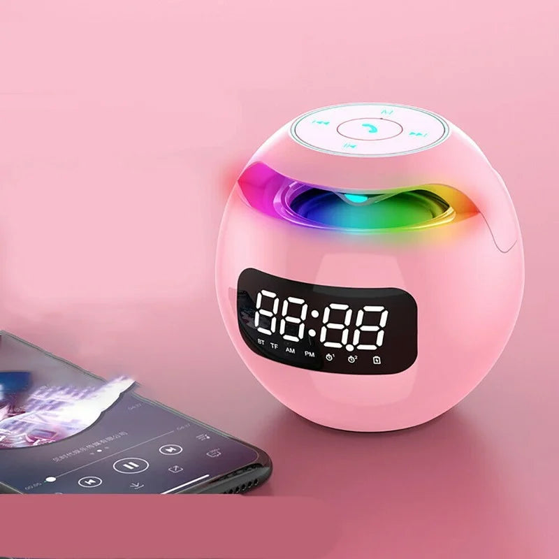 Digital LED Vækkeur med Bluetooth Højttaler &amp; farverigt Nattelys – Bevægelsessensor, Genopladelig, 5W Lyd