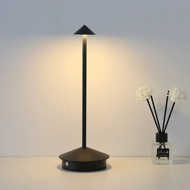Genopladelig Bordlampe Kreativ Spisestue Touch Led Hotel Bar Kaffe Pina Pro Bordlampe Dekorativ Skrivebordslampe