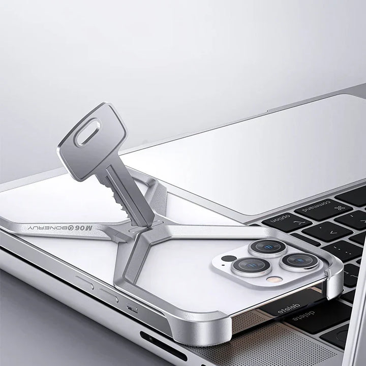 Aftageligt Metal Cool Alloy iPhone Cover