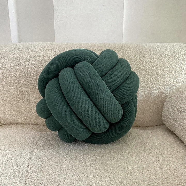 Knot Pude