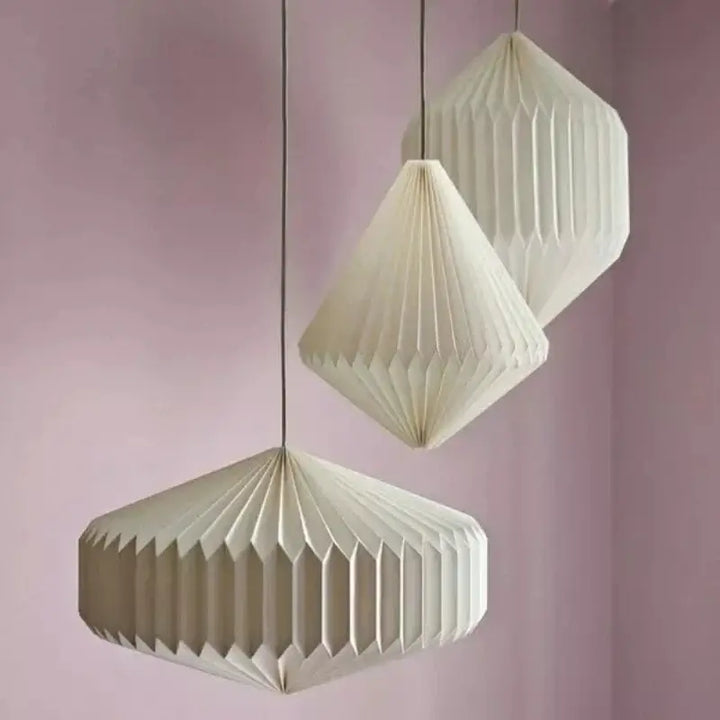 Elegant origami-inspireret papirlanterne