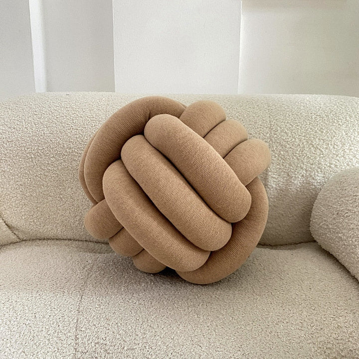 Knot Pude