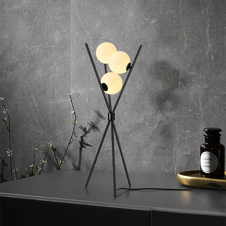 LunaGlow 3D Måne Gulvlampe moderne design med tripod LED!
