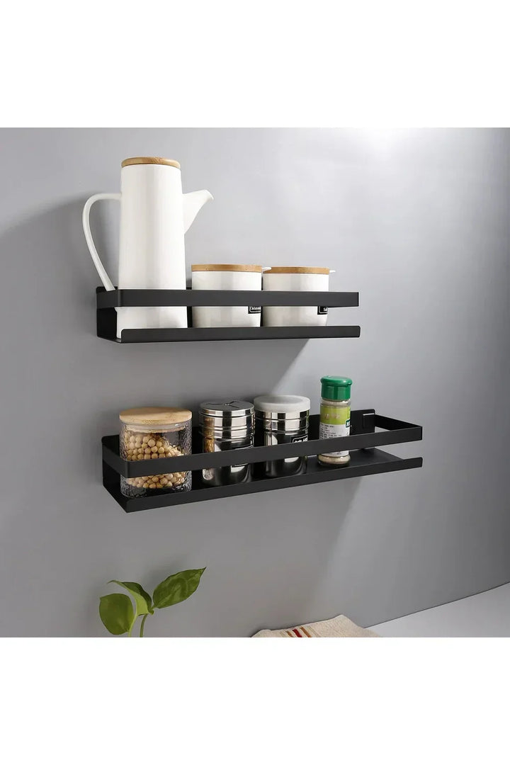 Moderne sorte flydende hylder