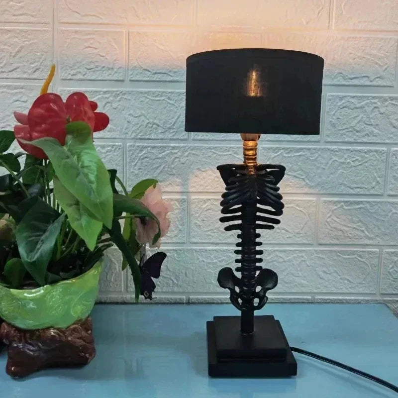 Kraniu Tablelampe Skelet Horror 3D Statue Kreativ Fest Ornament Requisit Halloween Dekoration Atmosfære Lampe Nattelys