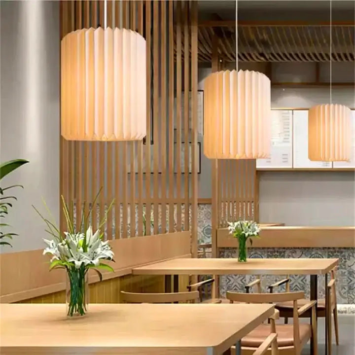 Elegant origami-inspireret papirlanterne