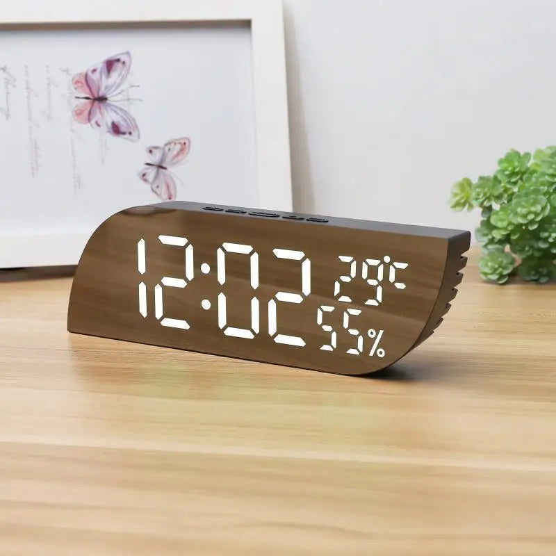 LED Digital Vækkeur med Dobbelt Display &amp; Ubegrænset Snooze