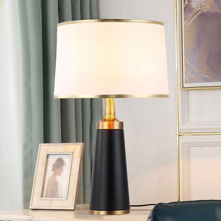 Moderne Overgangs Cylinder Jern Stof 1-Lygt Bordlampe til Stuen