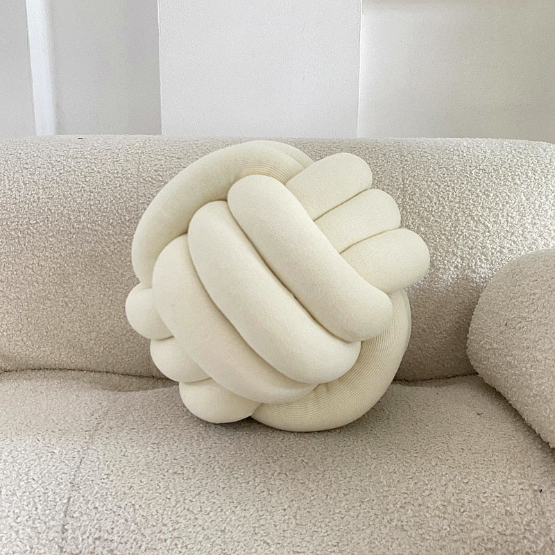 Knot Pude