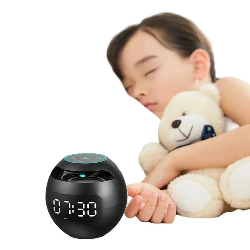 Digital LED Vækkeur med Bluetooth Højttaler &amp; farverigt Nattelys – Bevægelsessensor, Genopladelig, 5W Lyd