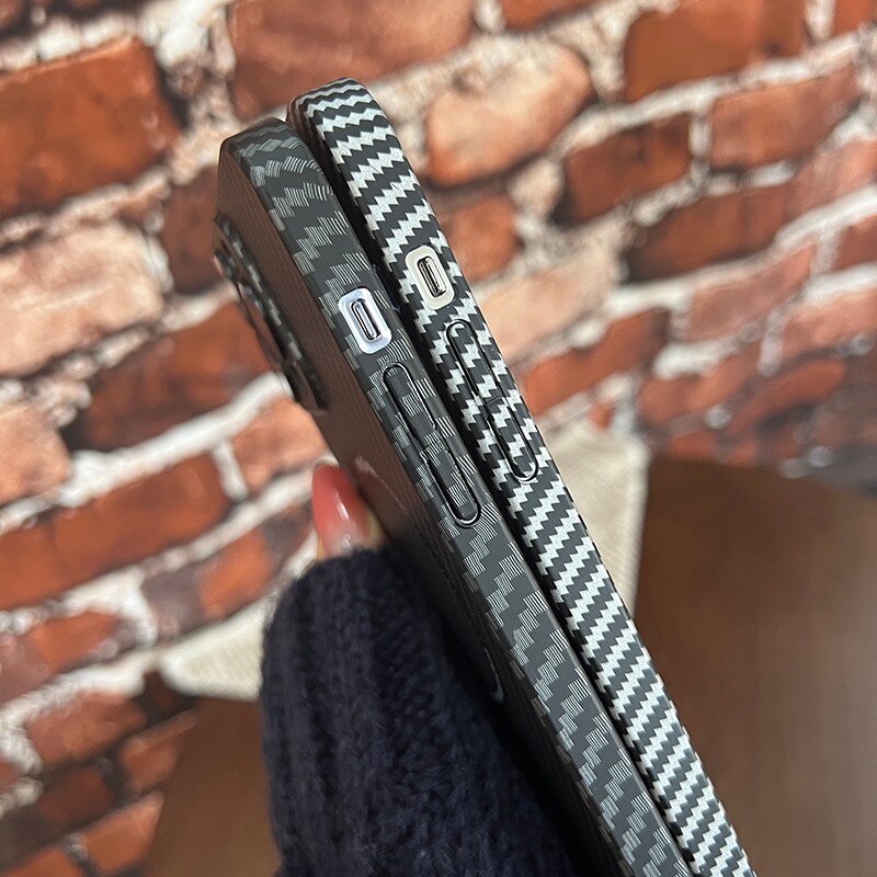 Carbon Fiber Magsafe Magnetisk iPhone Cover