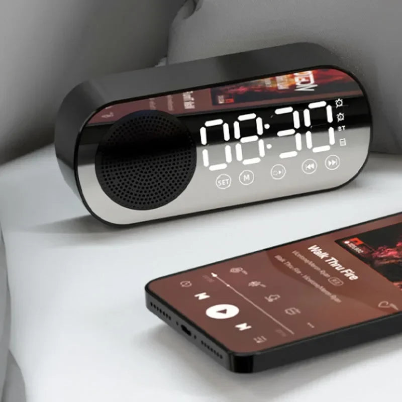 Digital Vækkeur med Bluetooth Højttaler &amp; FM Radio