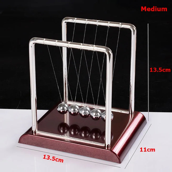 Newton Pendulum Bold, som repræsenterer evig bevægelse