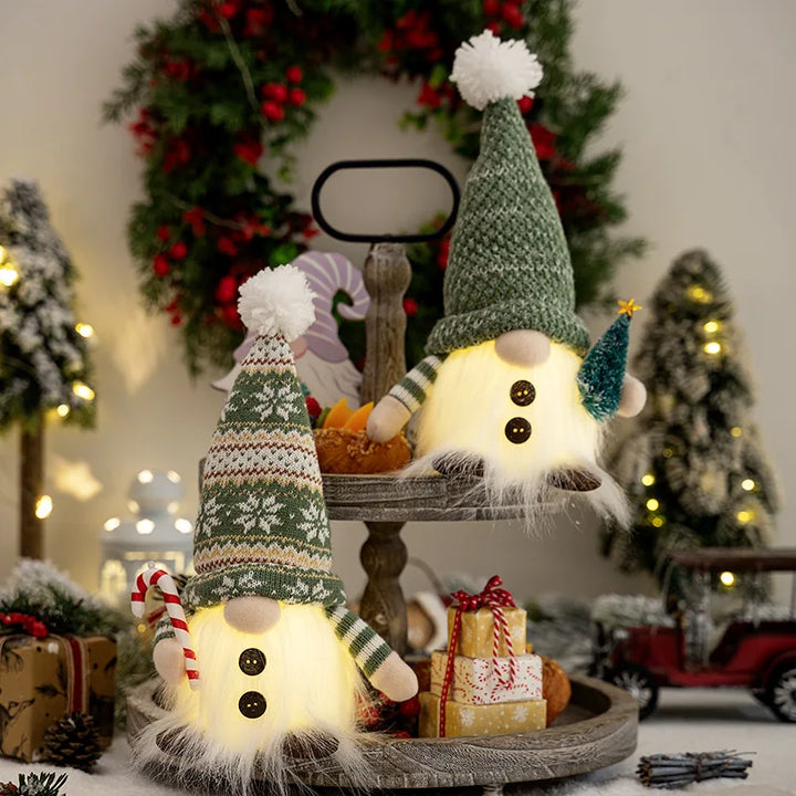 LED Jule Gnome | Strikket Design med Nattelys | Glødende Jule Dekoration | Varm &amp; Hyggelig