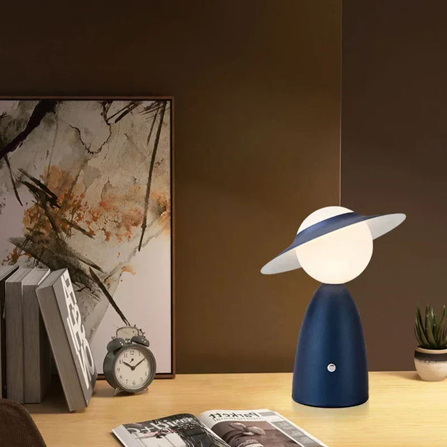 Batteri Bordlampe Mand med Hat