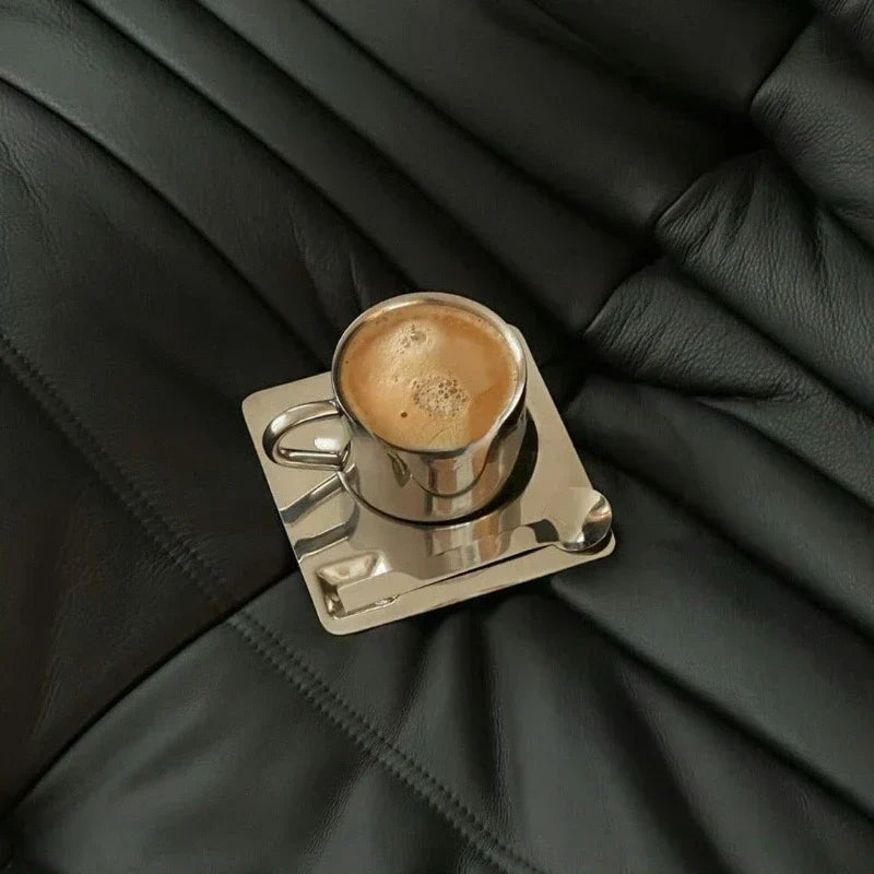 Kaffekop og Bakke i Rustfrit Stål