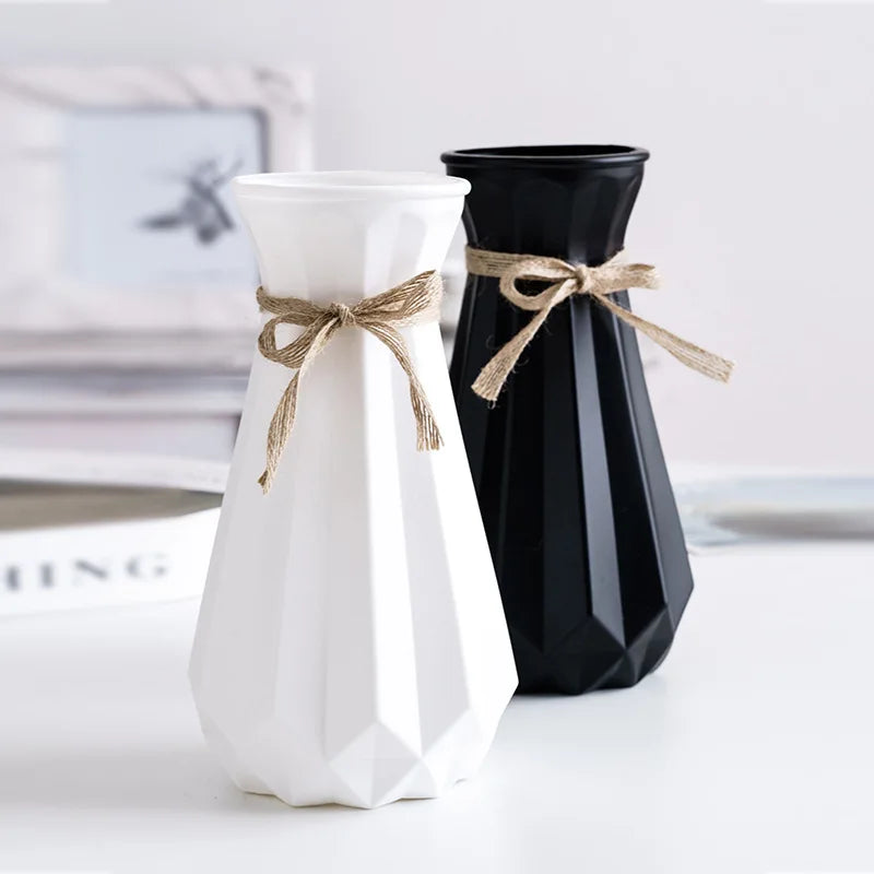 Moderne elegante blomster vaser