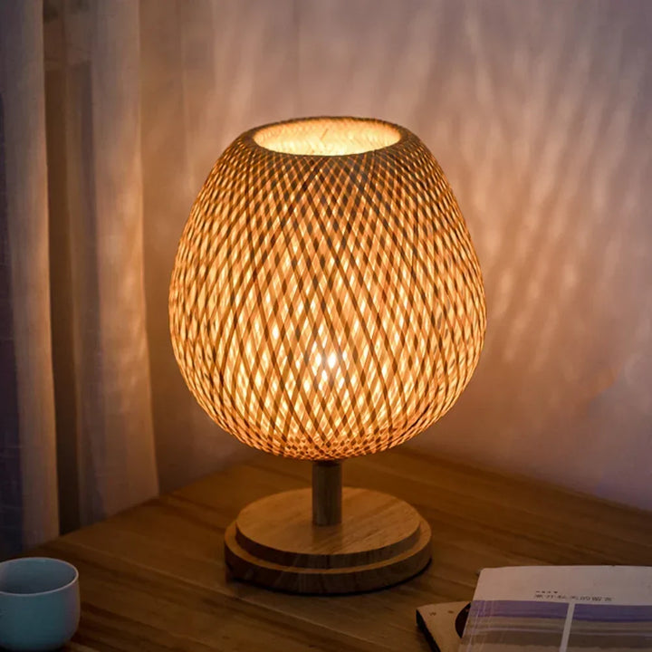 Rattanlampe - Trinvist dæmpbar kurvlampe til soveværelse og stueindretning