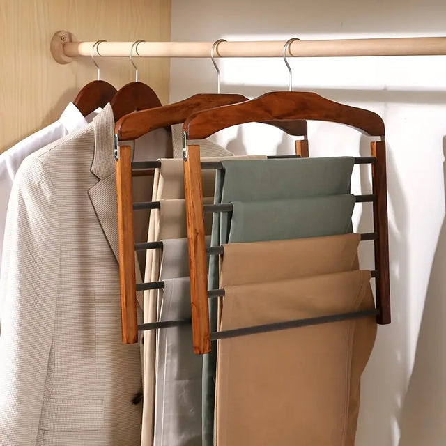Pladsbesparende træ multi-bukseholder