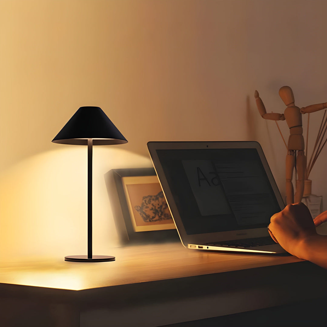 Minimalistisk dæmpbar Touch bordlampe - vandtæt og genopladelig lysfarve