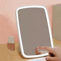 BloomMirror - Elegant LED Makeup Spejl USB Opladelig