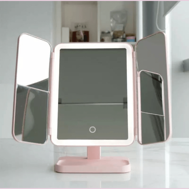 Tre-delt spejl med LED-belysning i 3 farver til perfekt makeup