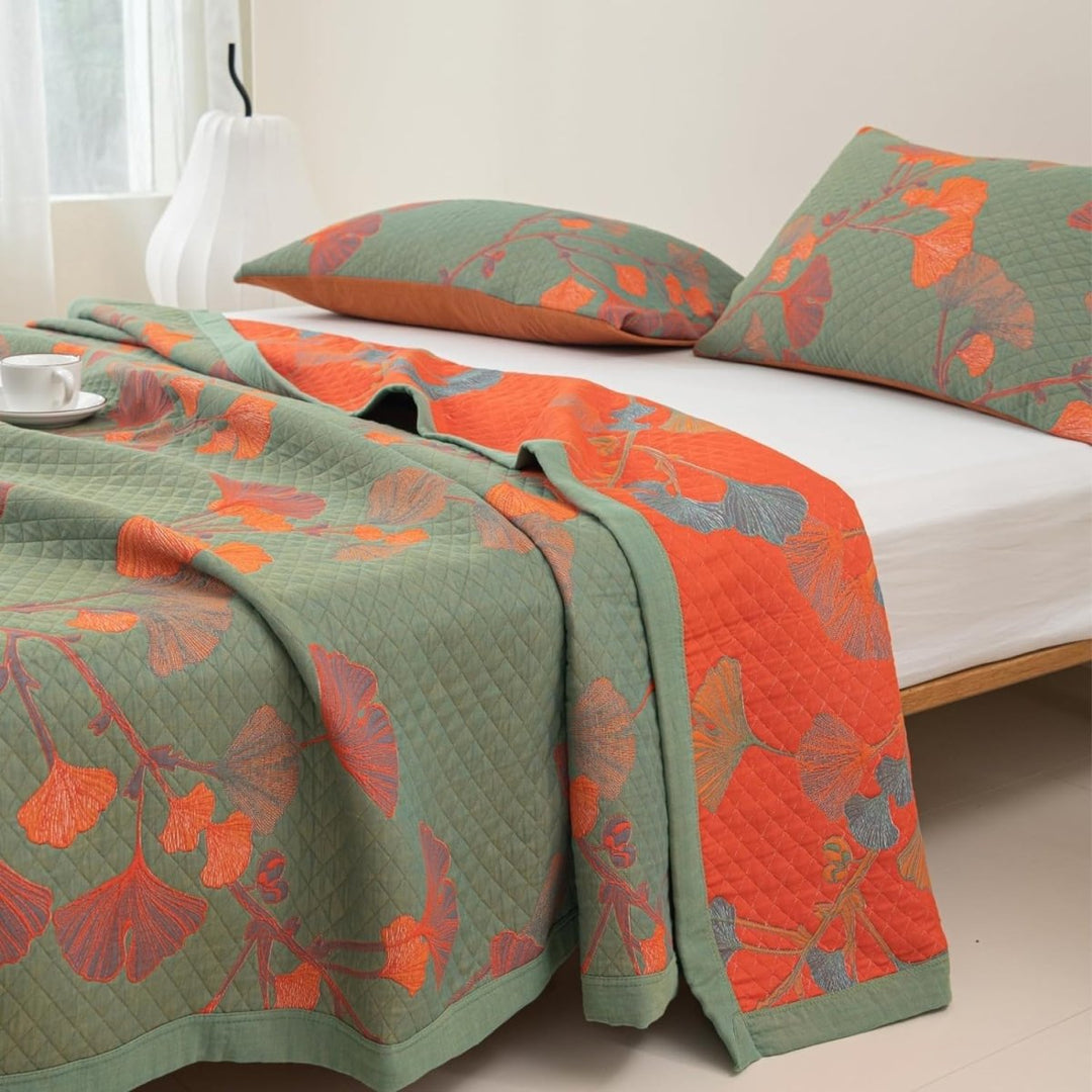 GinkgoQuilt – Sengesæt i bomuld med botanisk vendbar design