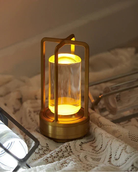 Varm LED Trådløs Bordlampe – Batteridrevet Nordisk Design - LED med Touchkontrol, Egnet til Soveværelse, Hjem, Udendørs - Ideelt Nattelys