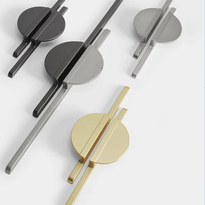 Halfmoon skabshåndtag og knopper til skuffer
