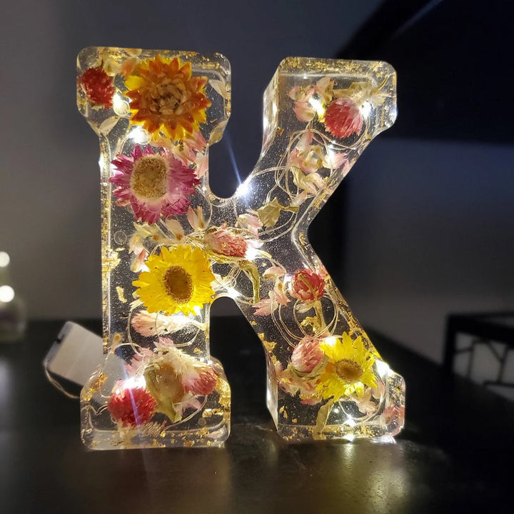 Tørrede Blomster Bogstaver Nattelys