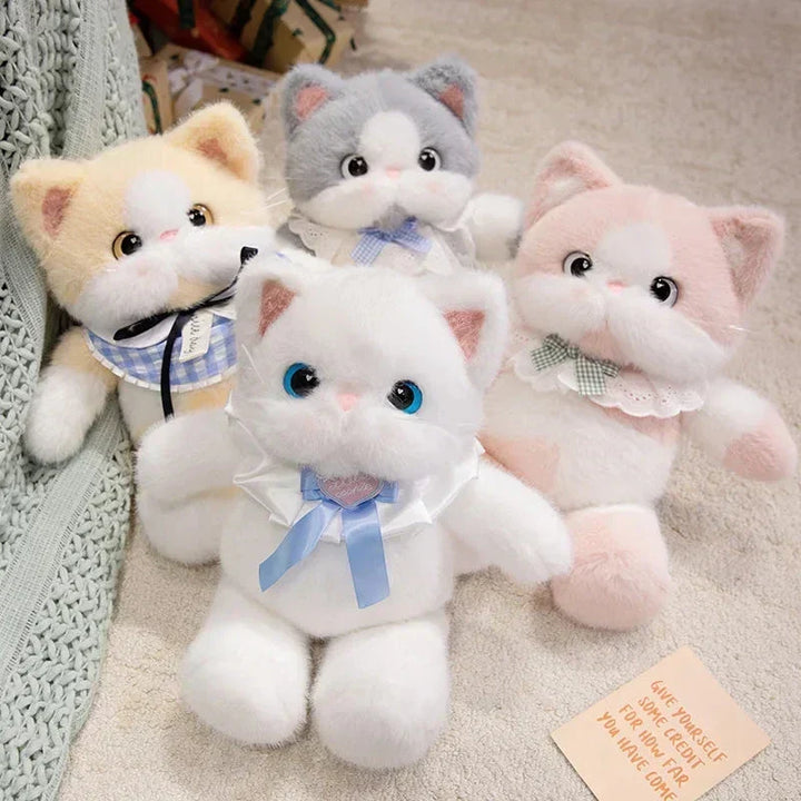 Kawaii Kat Plush Familie med Krave
