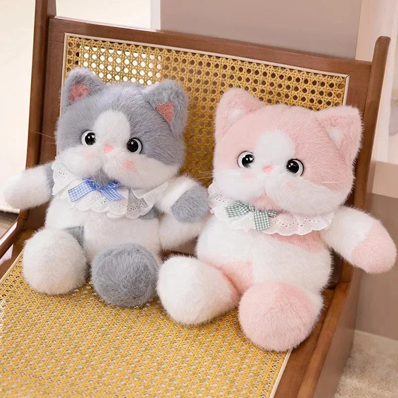 Kawaii Kat Plush Familie med Krave