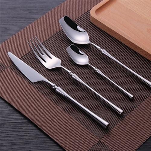 Luksuriøst Royal Cutlery Spisesæt