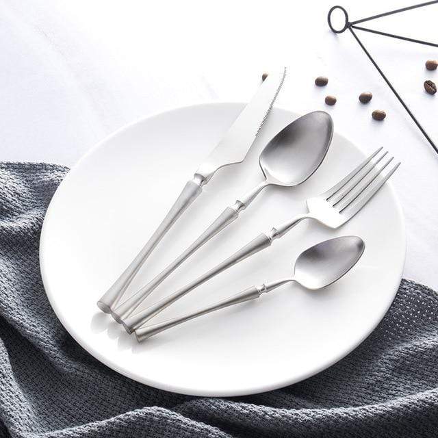Luksuriøst Royal Cutlery Spisesæt